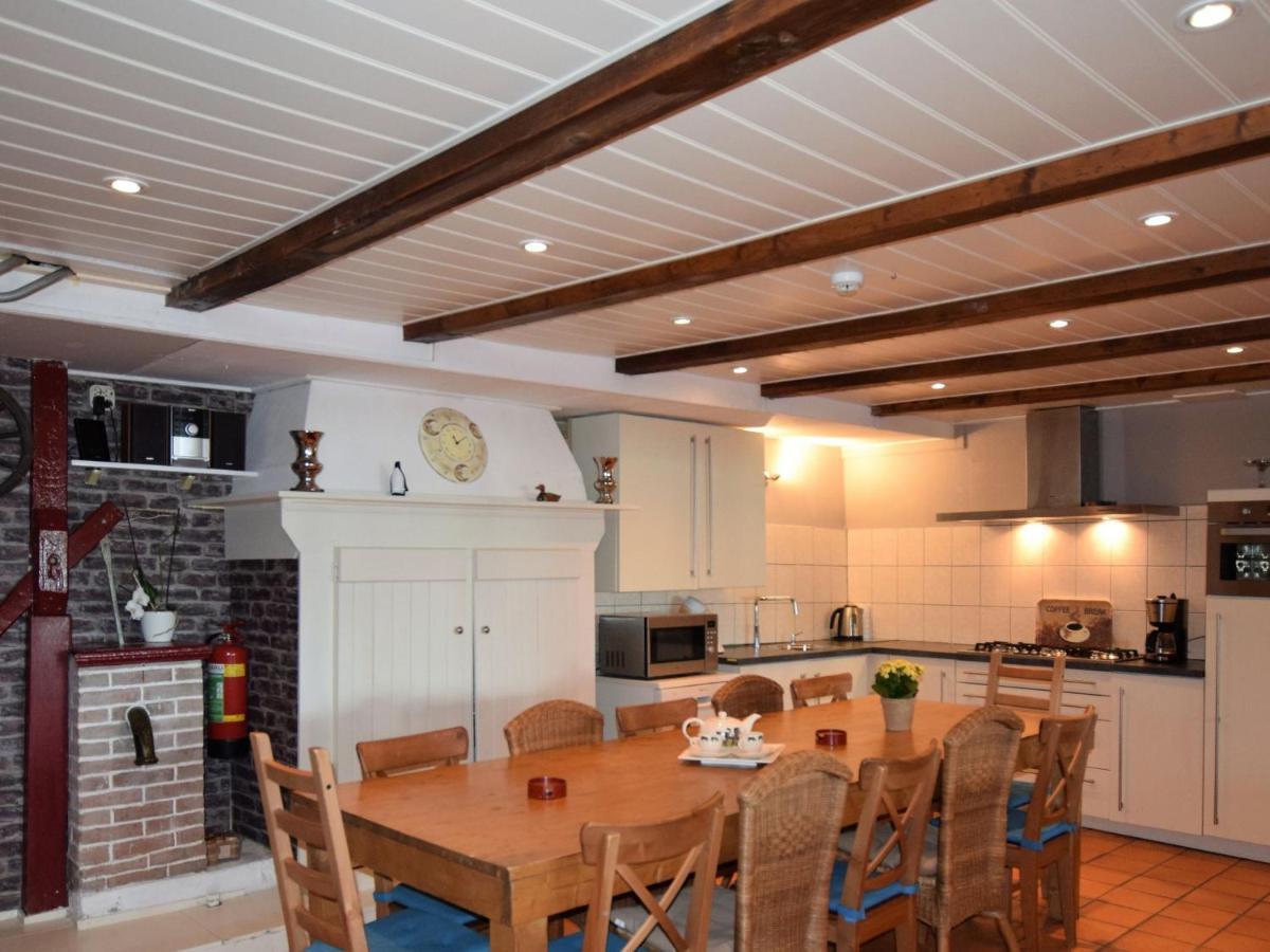 Quaint Farmhouse Near River In Oosterwijk Leerdam Extérieur photo
