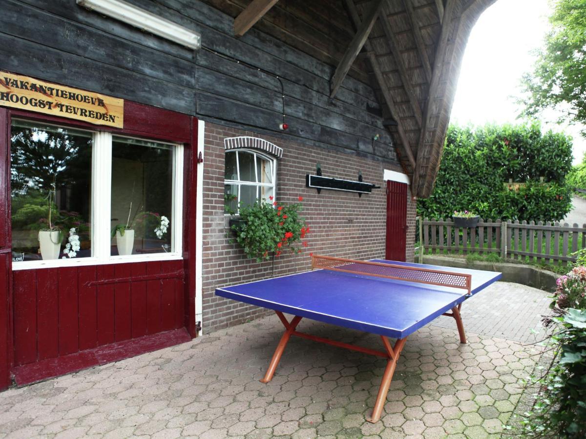 Quaint Farmhouse Near River In Oosterwijk Leerdam Extérieur photo